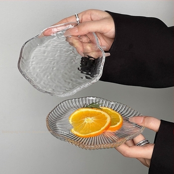 Szabálytalan felhő mintázatú üvegtányér – átlátszó gyümölcs- és nassoló tál, modern egyszerű stílus