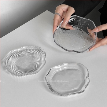 Szabálytalan felhő mintázatú üvegtányér – átlátszó gyümölcs- és nassoló tál, modern egyszerű stílus