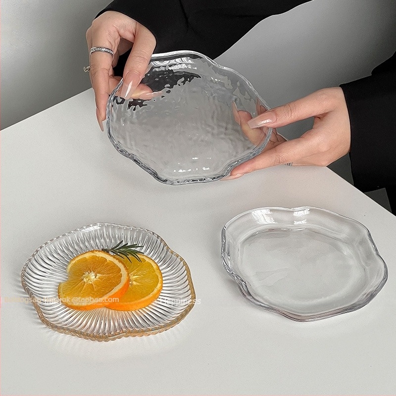 Szabálytalan felhő mintázatú üvegtányér – átlátszó gyümölcs- és nassoló tál, modern egyszerű stílus