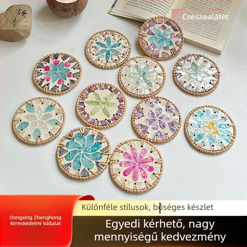 Kör alakú rattan fonott pohár alátétek, virágos mintával, egyszerű stílus