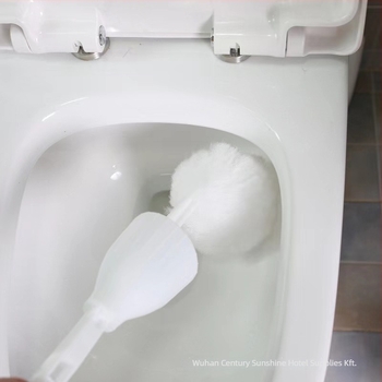 WC- és fürdőszobai kefe hosszú nyéllel, lágy szilikon sörtékkel, tömege kb. 300 g, 1 db