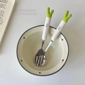 430 rozsdamentes acélból készült kanál, villa és evőpálcika készlet IN STYLE, tükrös felület, hordozható tároló tok