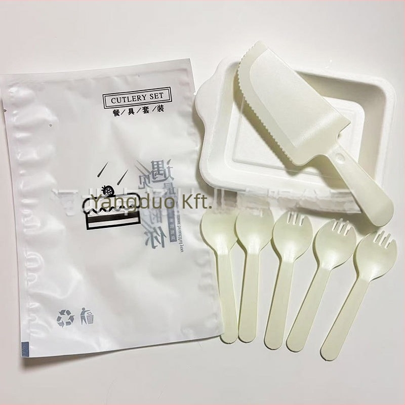 Egyszer használatos torta kés és villa és tálkészlet — műanyag, biológiailag lebomló, téglalap alakú, nyomtatott logóval, testreszabható