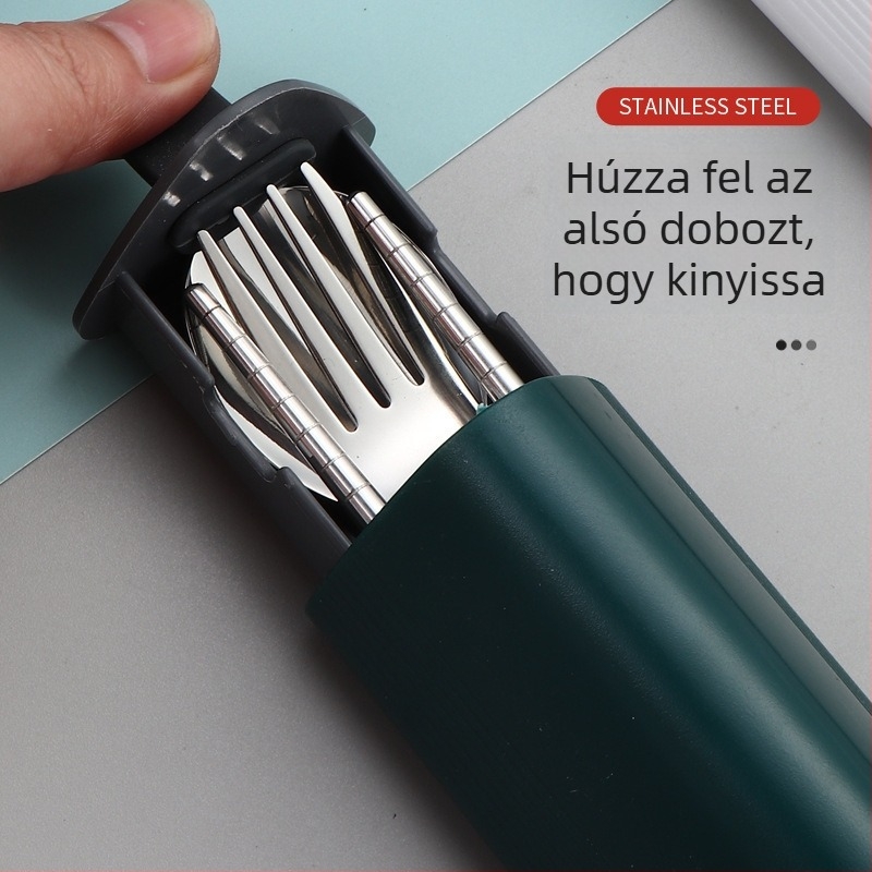 Kihúzható 304-es rozsdamentes acélból készült hordozható evőeszköz készlet — kanál, villa és evőpálcikák, tükörfénnyel