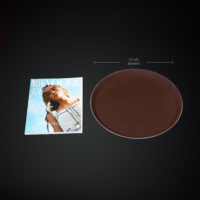 Műanyag kör alakú tál az étkezésekhez, modern és minimális stílus, nyomtatott logóval, mikrohullámú sütőhöz nem alkalmas, 2018-ban debütált.