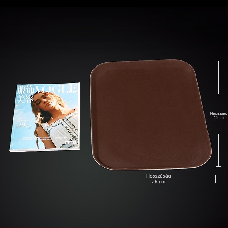 Műanyag kör alakú tál az étkezésekhez, modern és minimális stílus, nyomtatott logóval, mikrohullámú sütőhöz nem alkalmas, 2018-ban debütált.