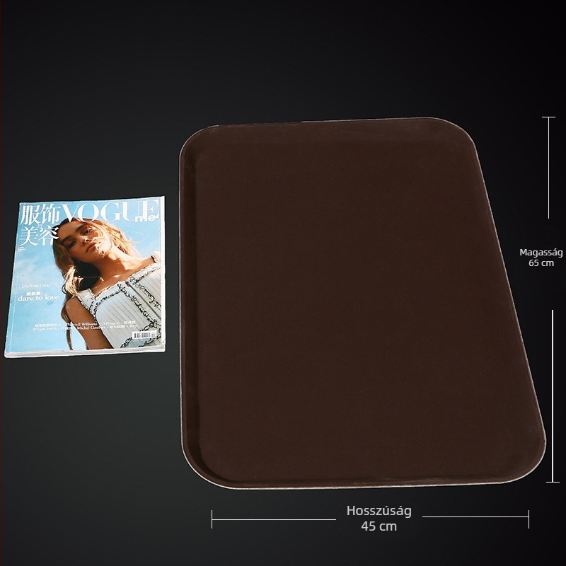 Műanyag kör alakú tál az étkezésekhez, modern és minimális stílus, nyomtatott logóval, mikrohullámú sütőhöz nem alkalmas, 2018-ban debütált.