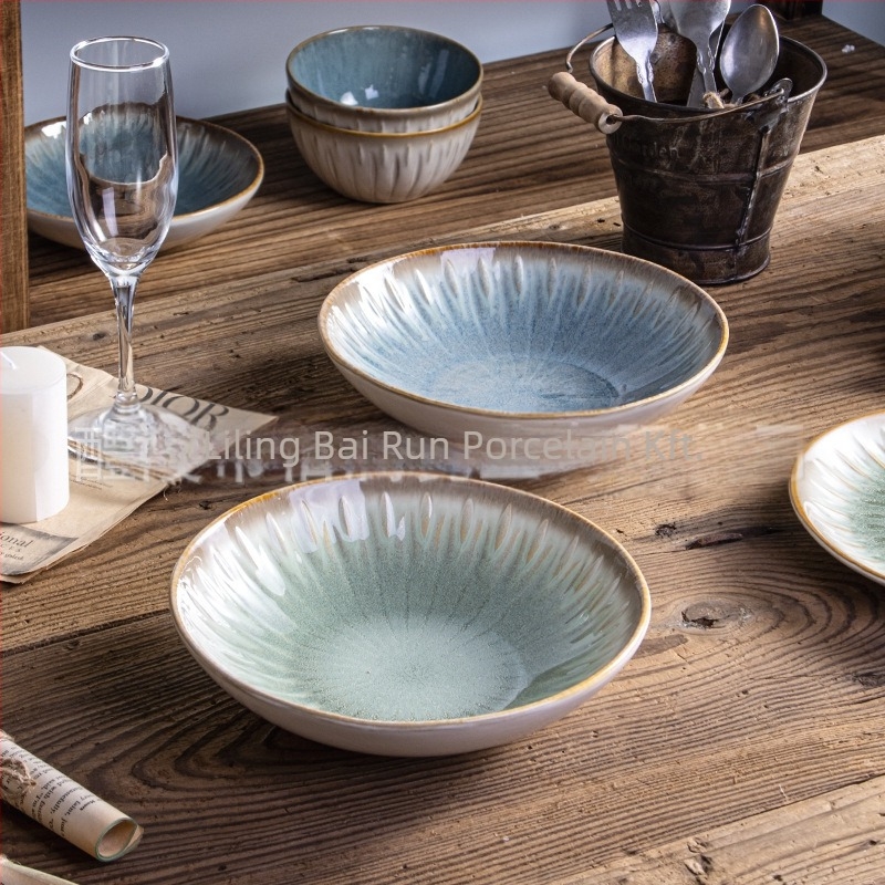 Alábeglazúzott porcelán étkészlet – kör alakú, domborított relíf, mikróbarát, Li Lingben készült