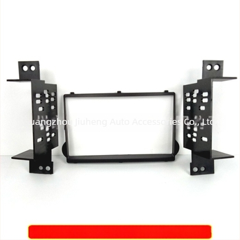 Univerzális panel a Hyundai Starex/H1 navigációs keretéhez DVD/CD lejátszóval