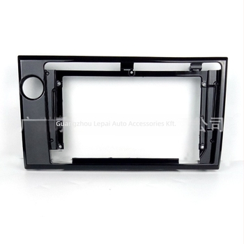 Android-alapú autó DVD központi vezérlő és navigációs panel 2017-es Honda BR-V-hez, műszerfalba illeszkedő keret