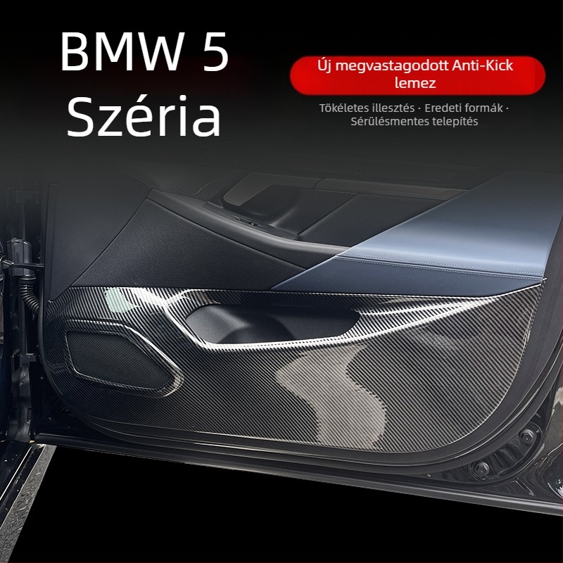 BMW 5 Series belső ajtópanel védő matricák (2024–2025), szénszálas minta