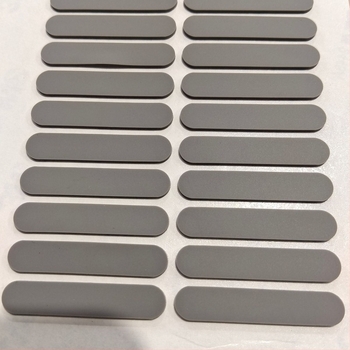 Szilikon csúszásmentes párna elektronikai eszközökhöz – kopásálló, nyomásálló, ütéscsillapító; alkalmas elektronikus készülékekhez, hangrendszerhez, számítógépekhez és nyomtatókhoz