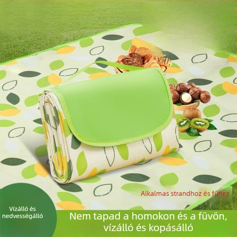 Csúszásmentes és nedvességálló piknik alátét, vastított, hordozható, 2–4 személyre, nem szövött anyagból.