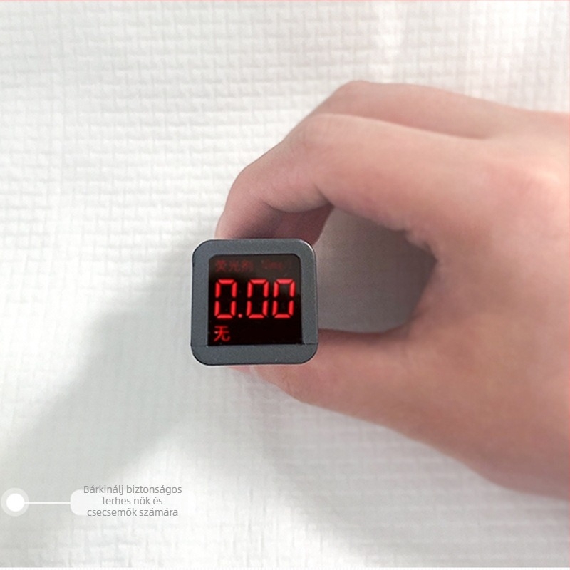 The Spring Bear egyszer használatos fürdőtörölköző szállodai és utazási célokra, megnövelt vastagságú és gyorsan szívó (0-5 s).