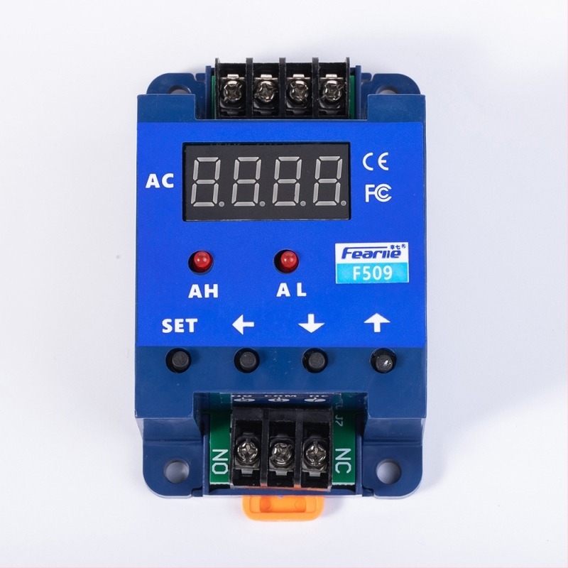 Szállítószalag túlterhelésvédelmes közelítésvezérlő etető digitális áramkijelzővel