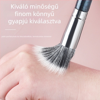 Sminkecset – finom világos gyapjú sörtékkel, fa hosszú nyél, egy darabos csomagolás