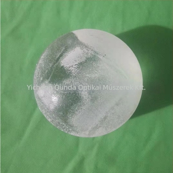 Optikai üveg lencse blank plano-konvex, konvex és konkáv lencsékre, fényvezető oszlop autólámpához; márka Qunda optics; modell K9-67*46; alkalmazási terület: projektor autó világítás, fényvezető oszlop; blank méret-tolerancia ±0,15 mm