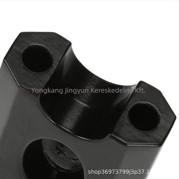 710 kódpár kormányblokk felső/alsó összeállításhoz – M8x120 imbuszcsavarok (4 db) és M8 önzáró anyák (4 db) 50–125cc terepmotorokhoz (CRF50 XR50)