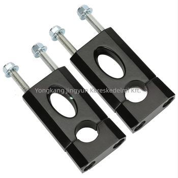 710 kódpár kormányblokk felső/alsó összeállításhoz – M8x120 imbuszcsavarok (4 db) és M8 önzáró anyák (4 db) 50–125cc terepmotorokhoz (CRF50 XR50)