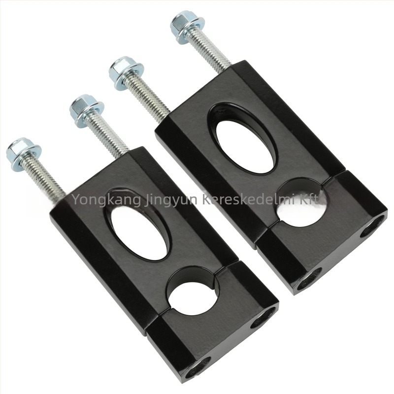 710 kódpár kormányblokk felső/alsó összeállításhoz – M8x120 imbuszcsavarok (4 db) és M8 önzáró anyák (4 db) 50–125cc terepmotorokhoz (CRF50 XR50)