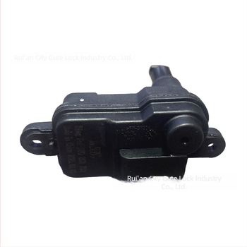 Audi A4 B8 (8V0862153A) üzemanyag tank fedél aktívátor, kompatibilis Jetta, Touran, Tiguan, Touareg és A4–A7 modellekkel; ABS anyagú.