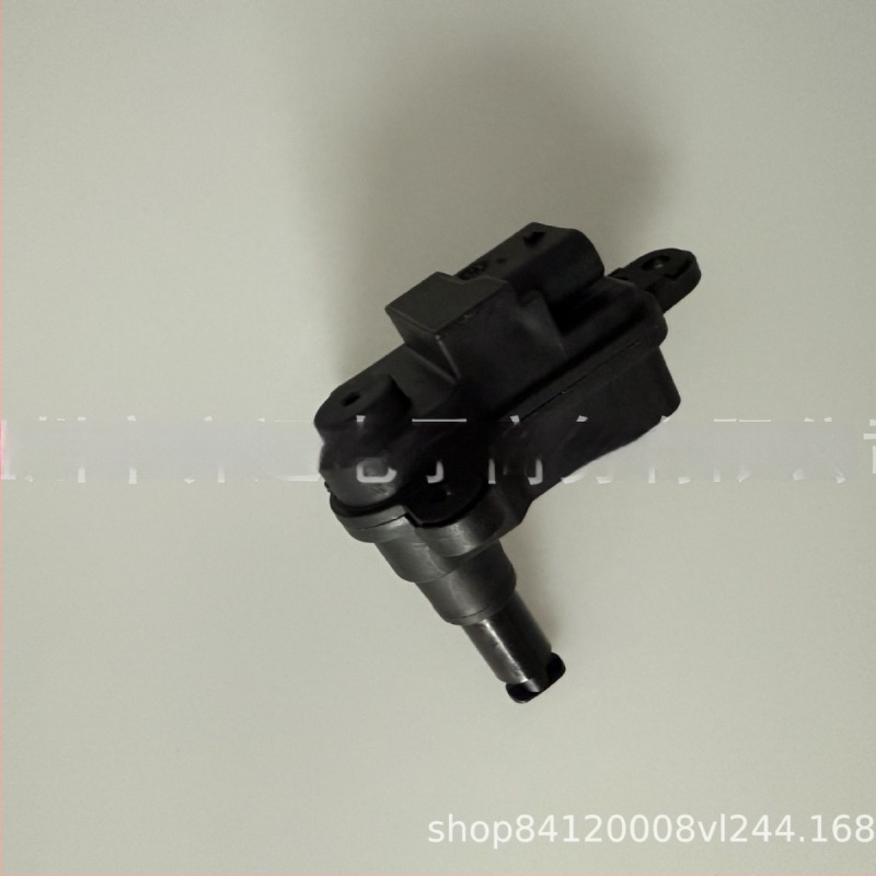 Üzemanyag-tank fedélzár motor 5GE810773B Volkswagen Touranhoz • Qi xun • fém