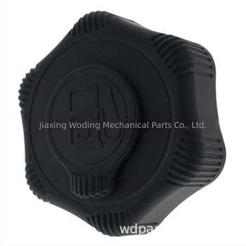 R5511-51120 üzemanyagtank sapka két kulccsal — Kompatibilis Kubota KX057-4, KX018-4