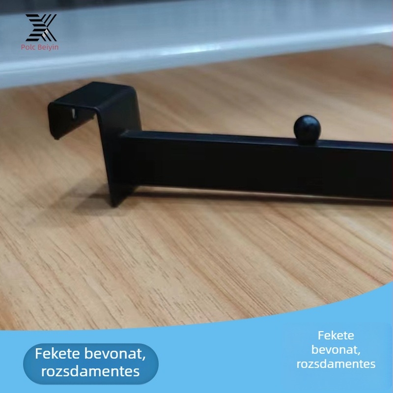 Négyzetcső horogokkal felszerelt kiállító állvány a szupermarketben – vastag horogok zoknikhoz és mobil tartozékokhoz, modell 1, anyag: vas, felületkezelés: spray műanyag