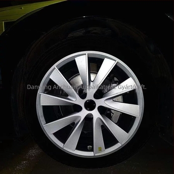 Tesla Model 3 kerékagy kupak és burkolat — Yaskawa ABS+PC, teljes él lefedés, Jiangsu eredet