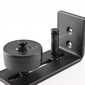 Lengésgátló stopper csúszó ajtókhoz, vasból készült, alkalmas fa és alumínium ajtókhoz, testreszabható feldolgozás, felület polírozása és porfestés