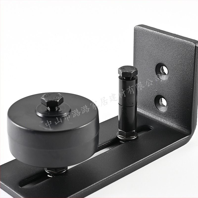 Lengésgátló stopper csúszó ajtókhoz, vasból készült, alkalmas fa és alumínium ajtókhoz, testreszabható feldolgozás, felület polírozása és porfestés