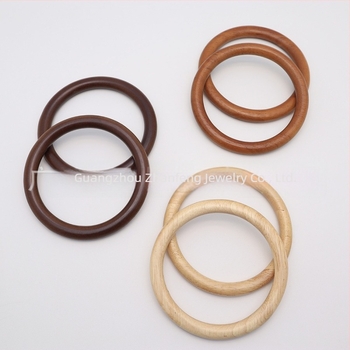 Szövött táska tölgyfa anyagú, fa gyűrűs fogantyúval, egyszínű, terheléscsökkentő funkció