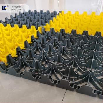 Interlocking műanyag padlómat autómosókhoz drenázsmodullal, hidrofob, négyzet alakú PVC padlómat