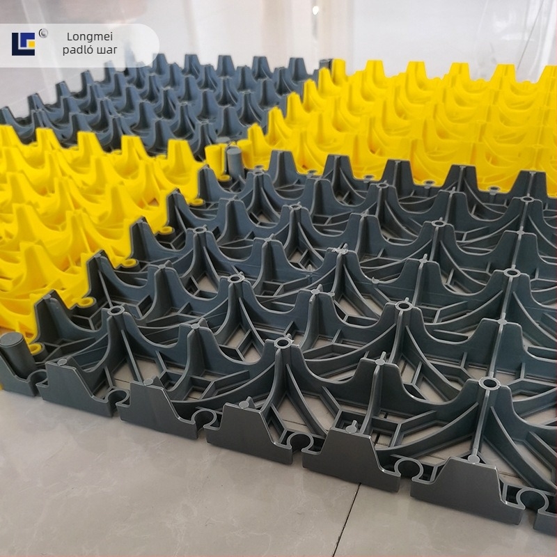 Interlocking műanyag padlómat autómosókhoz drenázsmodullal, hidrofob, négyzet alakú PVC padlómat