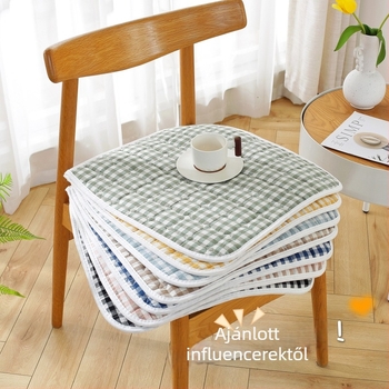 Székpárna • Anyag: pamut és len • Töltet: poliészter rost • Minta: négyzet alakú • Stílus: modern minimalist