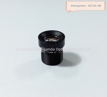 Megfigyelő lencse, 12 mm-es fókusztávolság, rekesz f/2.0, 28° látómező, szűrőátmérő 8 mm, 0,3 m minimális fókusztáv