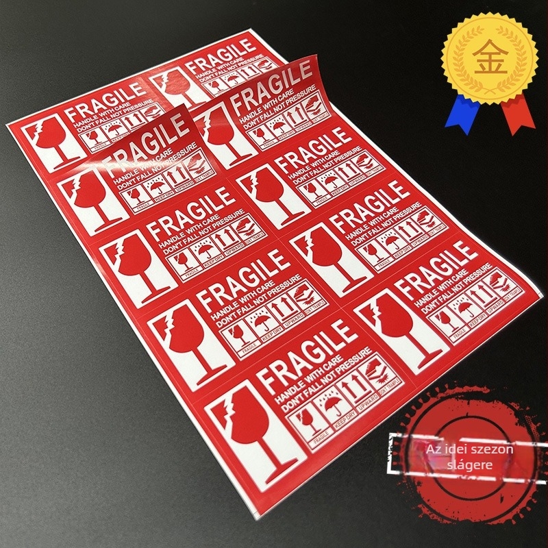 Fragile termékek figyelmeztető címkéje – kör alakú Kraft papírból készült címke, matt felület, 80 g/m², Modell 001