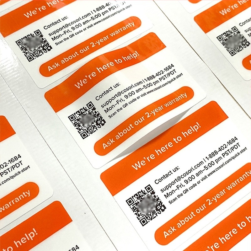 QR-kód címke - Vízálló és kopásálló, PET önszalag, téglalap alakú, testre szabható vastagság, -40°C-tól 280°C-ig terjedő hőtűrés