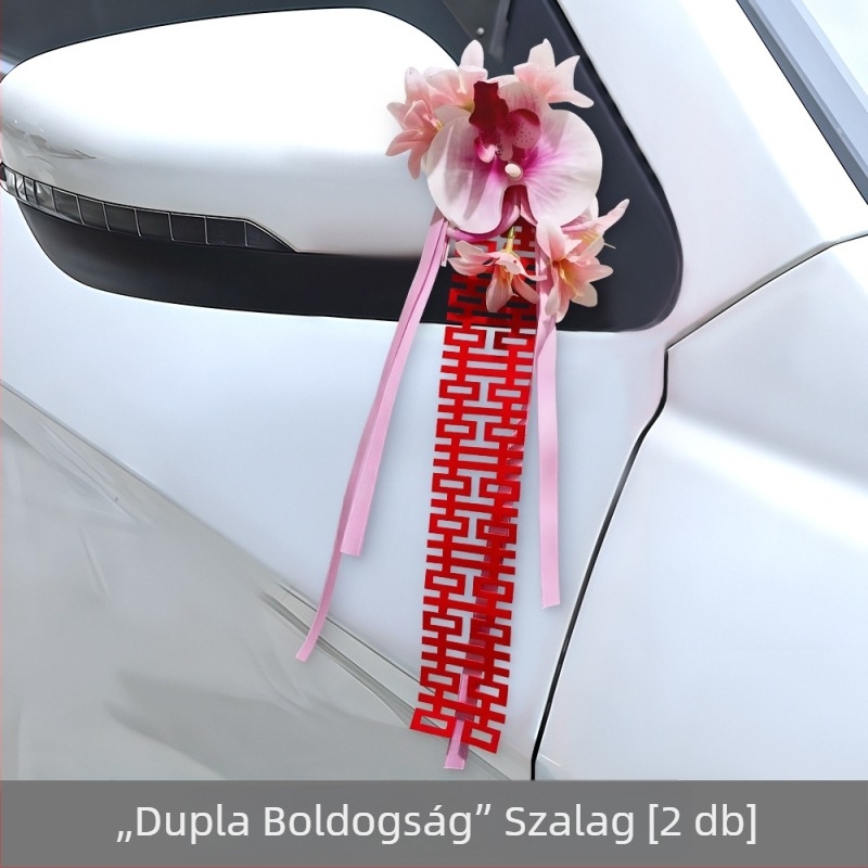 Esküvői autó dekoráció kézzel készített virágokkal, piros autó dupla boldogság jelű szalaggal, esküvői masni
