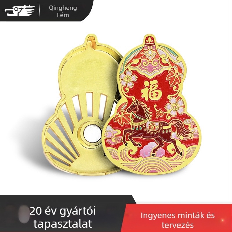 Ló éve – Autó illatosító diffúzor dísztök formában – fém illat tartó, a levegőbeömlőhöz illeszthető, 10–20 ml, szag eltávolítás, aromás dekoráció