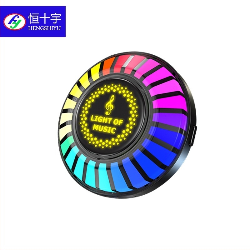 Autó aromaterápiás diffúzor RGB környezeti világítással, hangvezérléses ritmussal, légkimeneti klipsz, Óceán illat