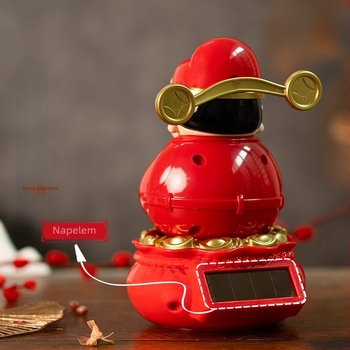 Autós dísz: napelemes hintázó Szerencse Istene, műanyag, kínai hagyományos stílus, testreszabás elérhető