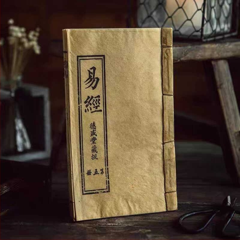 Retro kínai antik könyvek – kellékek Hanfu fotózáshoz