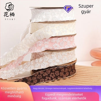 Csipkés virágcsomogoló szalag, megvastított, redőzött, reliefes virág mintával, poliészter