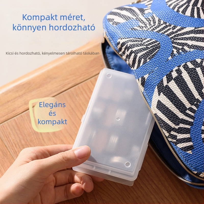 Érmék és bankjegyek tároló doboza szeparátorral és fedéllel
