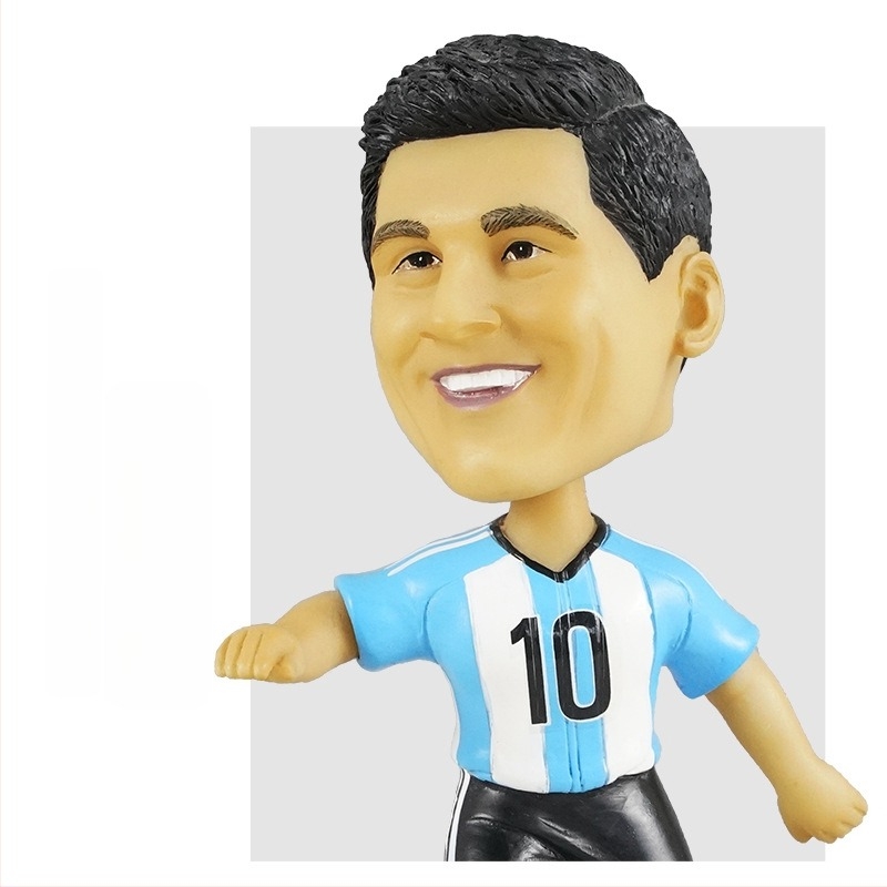 Autó dekoráció és otthoni kiállítási figura: Messi, Neymar, Ronaldo és Mbappé • Anyag: Gyanta • Termék szám: WN-12 Football • Márka: Global Star (Craft) • Stílus: Modern minimalista