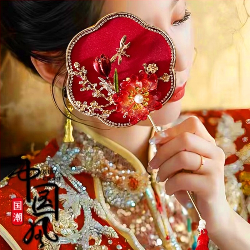 Ötvözet Xi Fan - esküvői Hanfu kiegészítő, fotórekvizit Cheongsam-stílusban