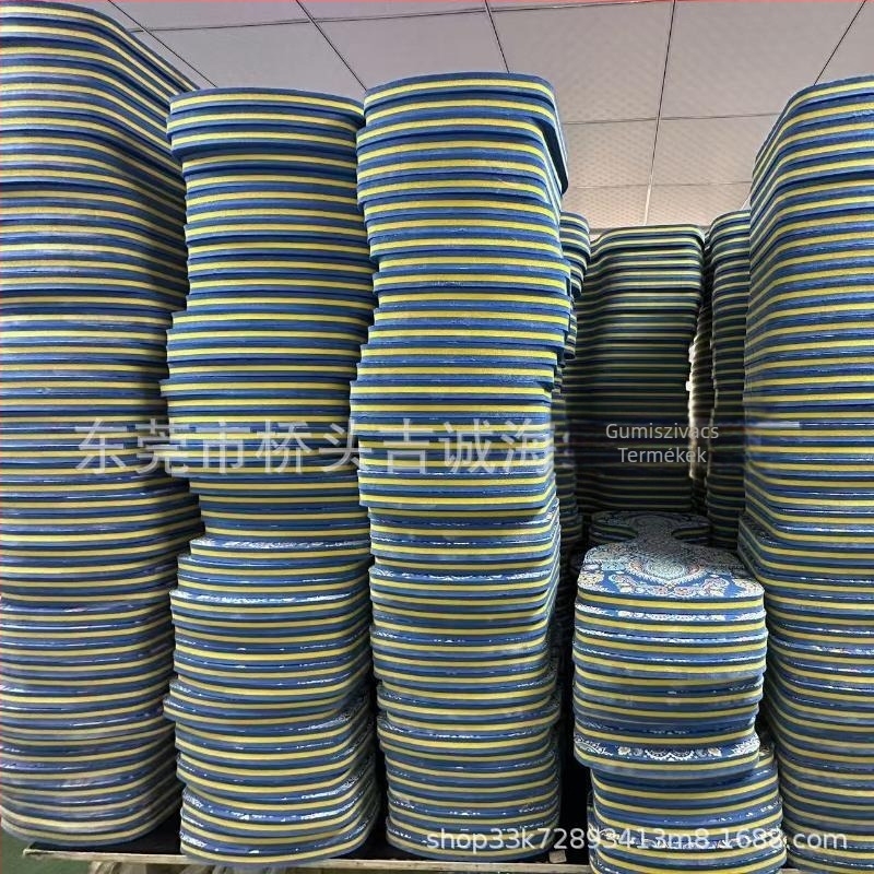 XPE lebegő nyereg matrac vízi szórakozásra – felfújás nélkül, nagy felhajtóerő, sűrűség 30 kg/m³, nyomtatott