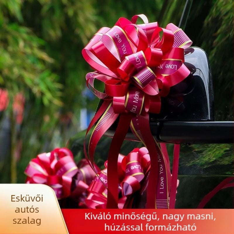 Esküvői autó díszítés hortenzia virágokkal és szalagokkal, helyszín dekoráció