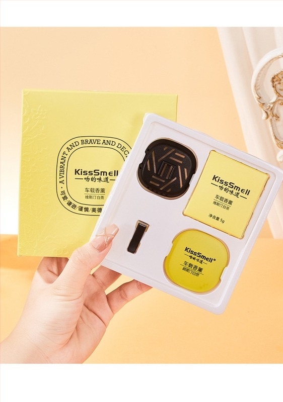 Autó illatosító klipsz – Gardenia illat, 5–10 ml, műanyag, 16–30 nap